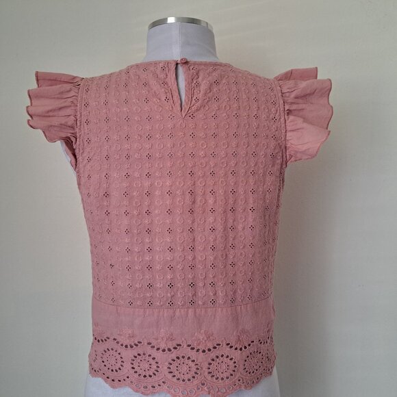 Roomates Juniors Cotton Eyelet Top Pink Color SIze L Cap Ruffles Sleeve - Picture 2 of 8